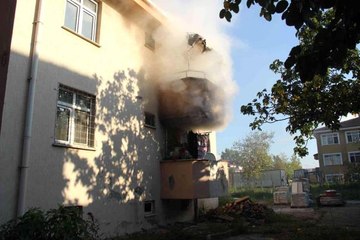 112 Acil Sağlık Hizmetleri istasyonunun alt katındaki lojmanda yangın çıktı