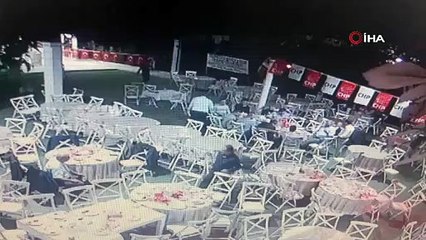 CHP'nin dayanışma yemeğinde yumruklar konuştu, salon karıştı