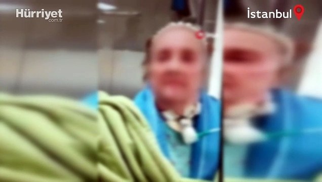 Hastanede tepki çeken görüntü! Yaşlı kadını kokutup yüzüne para saçtılar