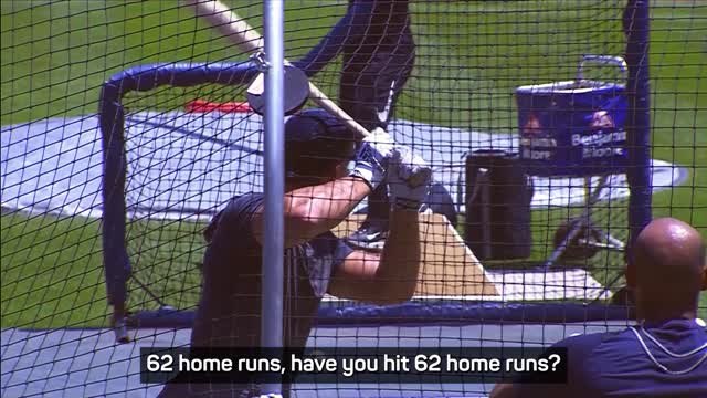 Yankees fan celebrates Judge's record-breaking home run