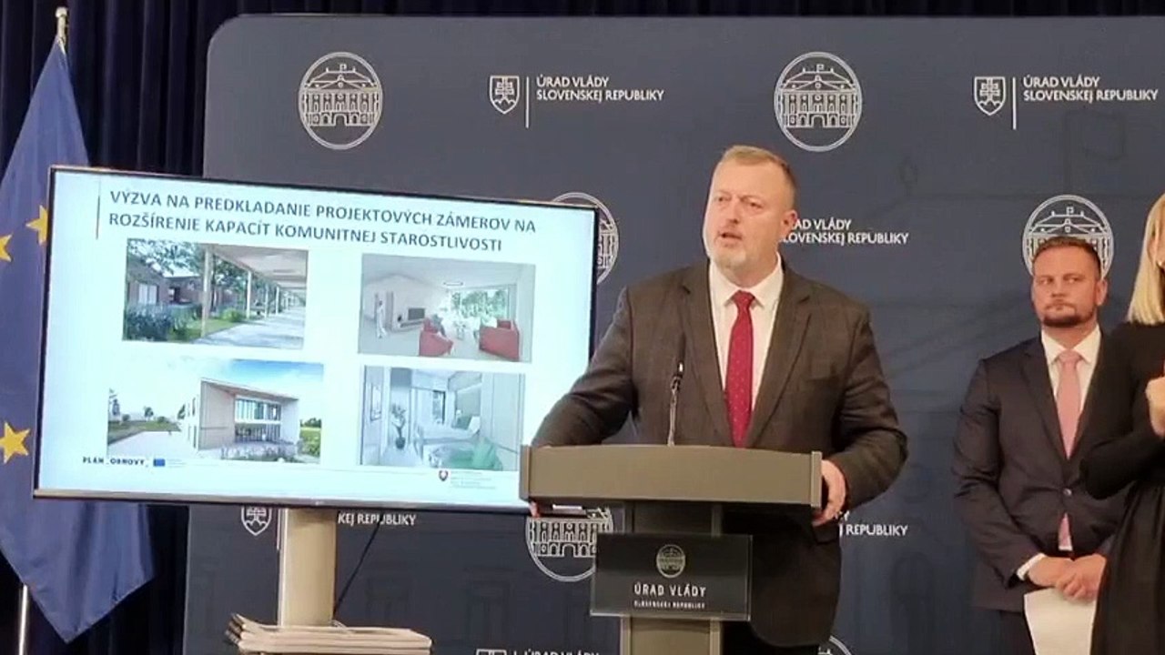 ZÁZNAM: Brífing premiéra E. Hegera a ministra práce M. Krajniaka