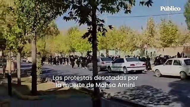 Las niñas iraníes claman contra el régimen de los ayatolás