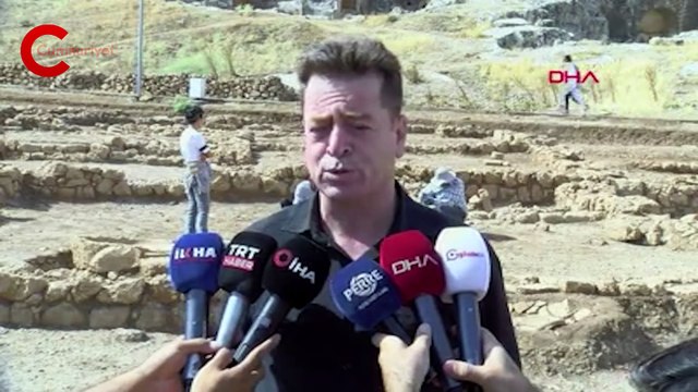 Perre Antik Kenti'nde 1800 yıllık bronz madalya bulundu