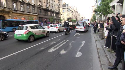 Ungheria: meno di 1000 euro al mese, in piazza gli insegnanti