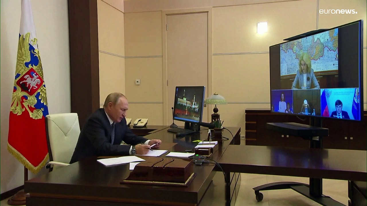 Владимир Путин подписал указы об аннексии украи...