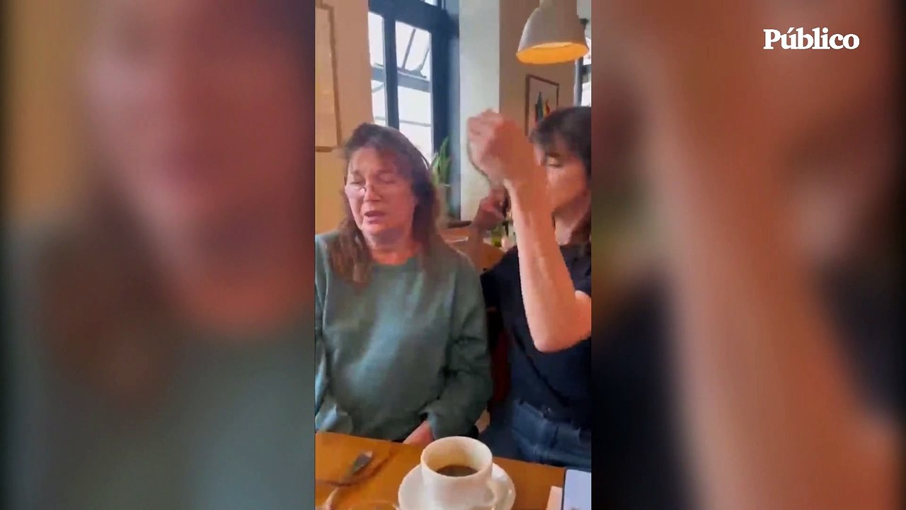 Artistas francesas se cortan el pelo en solidaridad con las mujeres iraníes