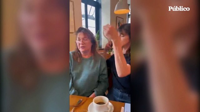 Artistas francesas se cortan el pelo en solidaridad con las mujeres iraníes