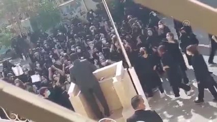 İran'da protestolar sürüyor