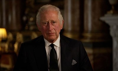 تشارلز يتعهد بخدمة بلاده على غرار والدته