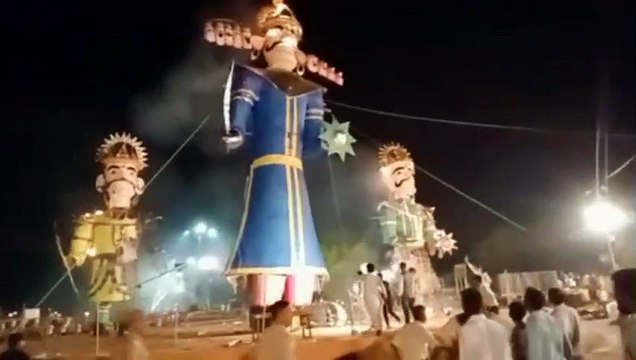 श्रीनाथपुरम क्षेत्र में रावण दहन, पलभर में ऐसे टूटा दशानन का भ्रम