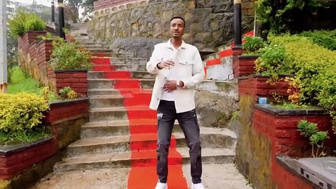 XARIIR_AHMED___NAFIBA SOMALI MUSIC