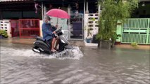 Mu Ban Bang Bua Thong Sai Noi Flooded again Thailand