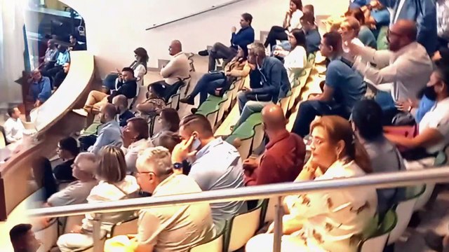 BRONCA, GRITOS Y ARENGAS EN EL CONCEJO DE MEDELLÍN