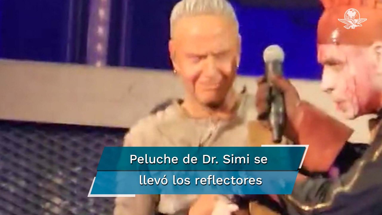 Rammstein se despide de la CDMX; vocalista le da beso a Dr. Simi en concierto