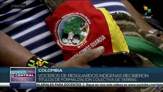 Gobierno colombiano entrega propiedad de sus tierras a comunidades indígenas