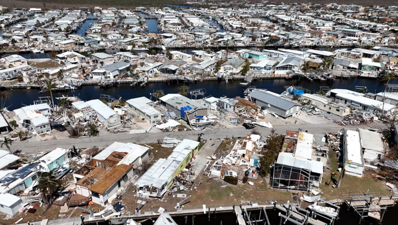 'Never ever again:' St. James Island residents take stock of Ian's devastation to their homes