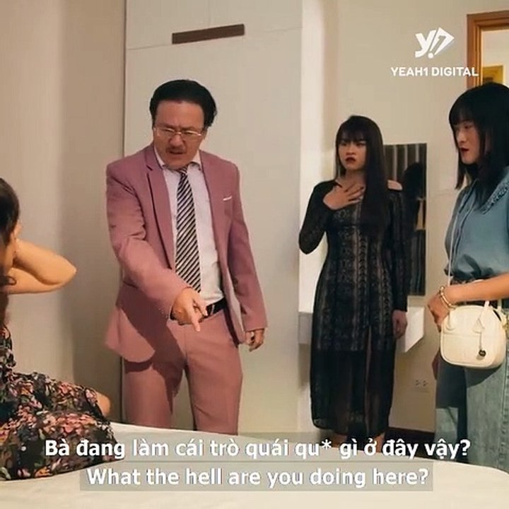 Giàu đổi bạn sang đổi vợ, đúng là không thể lệch đi đâu được