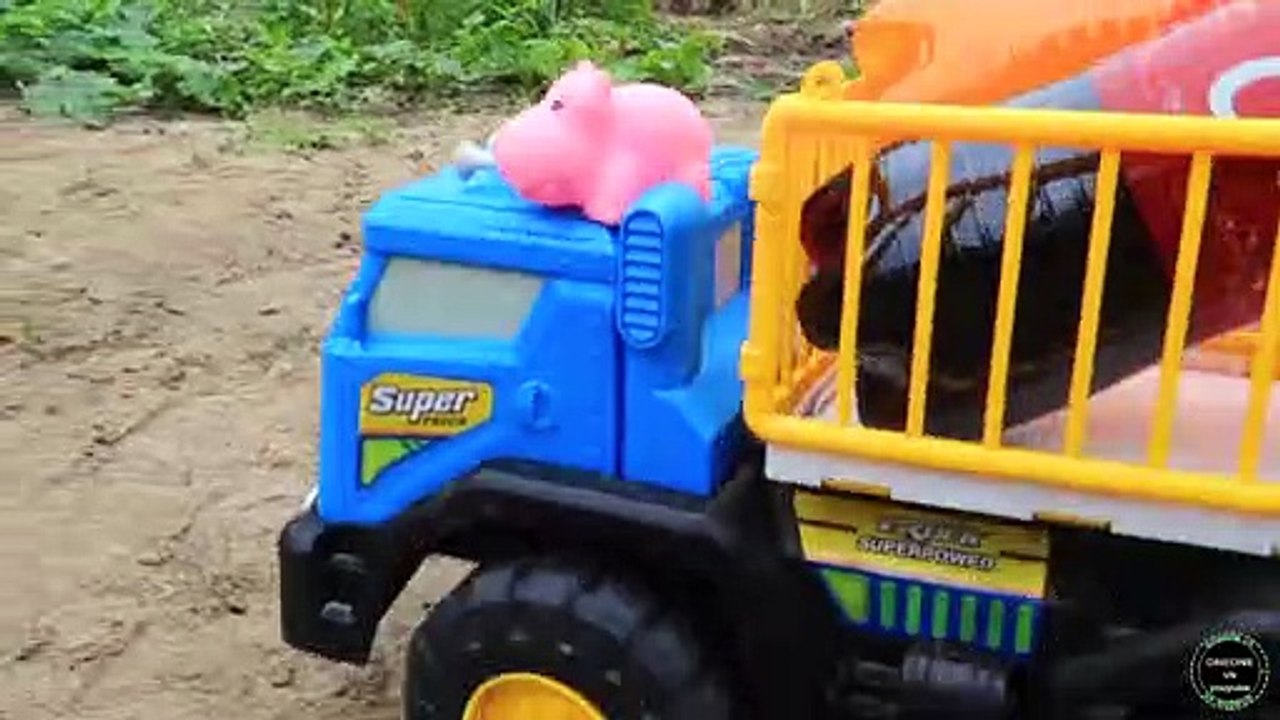 Off-Road Vehicle Buried in the Sand - Experiment #09,