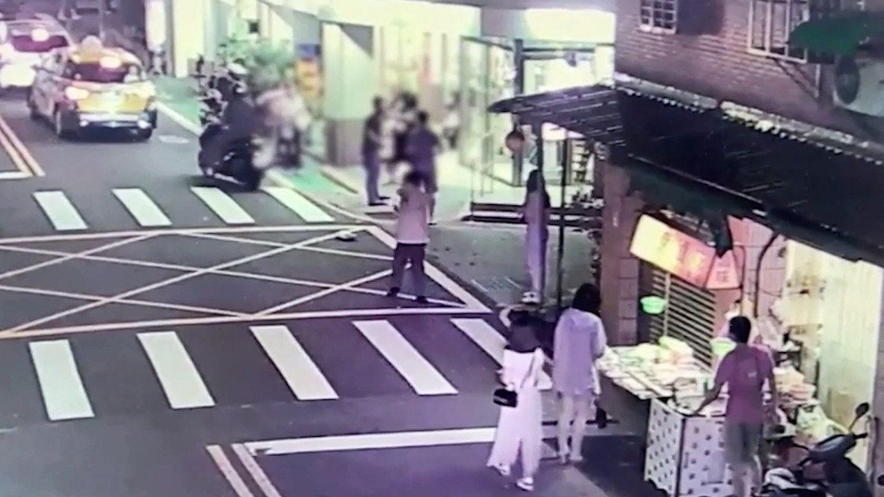 輔大旁隨機強拉女子 警方帶回怪男強制就醫