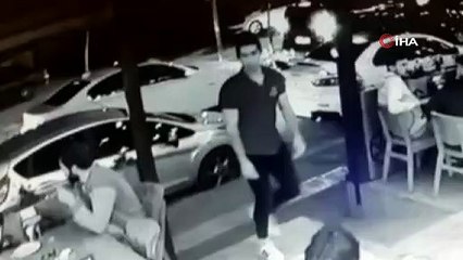 Bursa’da o anlar kamerada! Dikkatsiz sürücü...