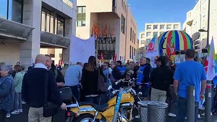 Marseille. Des centaines d'agents du Conseil régional dans la rue