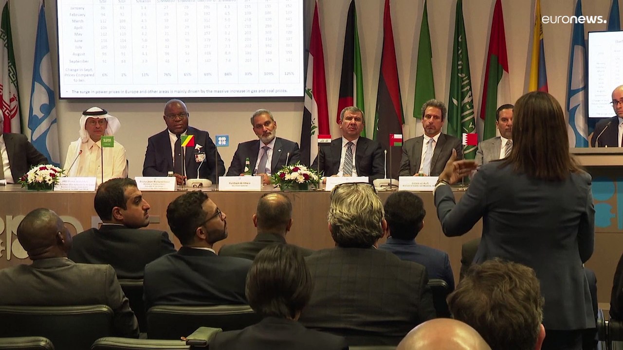 ارتفاع أسعار النفط بعد اتفاق أوبك+ على خفض الإنتاج بمليوني برميل يوميا