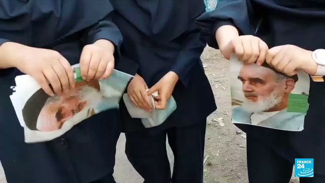 Iran : la contestation s'étend, la police déployée