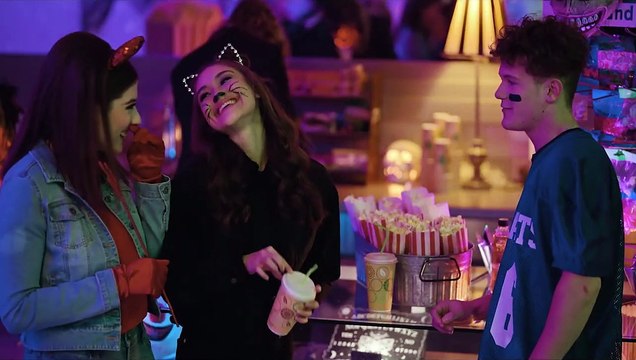Spirit Halloween: The Movie Bande-annonce (RU)
