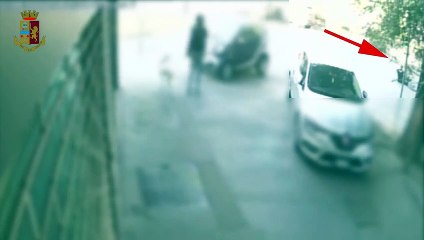 Milano, dopo l'alt un 52enne investe un agente di polizia in bicicletta e fugge