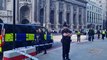 Bishopsgate stabbing: Police cordon in place after three knifed in City of London