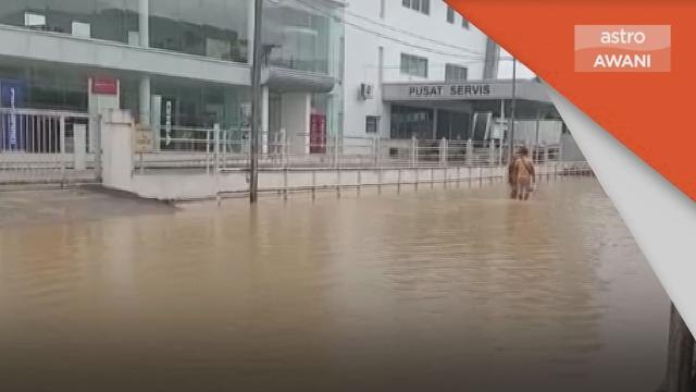 Banjir Kilat | Beberapa kawasan rendah di Sibu dinaiki air