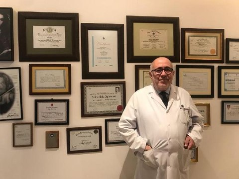 PROF. DR. FATİH AĞALAR: MEME KANSERİ ŞEKER HASTALIĞI GİBİ KRONİK BİR HASTALIK OLDU