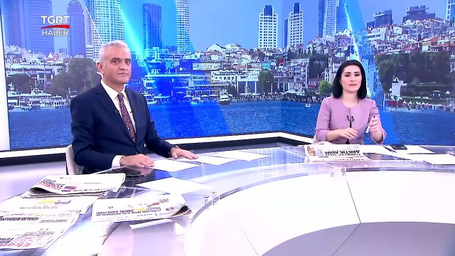 İran Devlet Televizyonu Hamaney Konuşurken 'Hacklendi' Ekrana Mahsa Amini'nin Fotoğrafı Verildi
