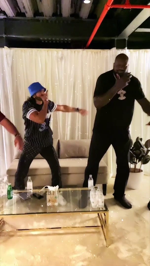 Ranveer Singh dances on 'Khalibali' with basketball legend Shaquille O  Neal, netizens are left in awe - Watch video