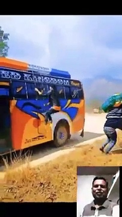 अरे_अरे_ईधर.........._उधर_किधर_........._?(240p)