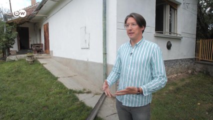 Adobe houses are making a comeback in Hungary