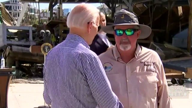 Joe Biden açık mikrofonu unuttu: Küfürlü konuşurken yakalandı