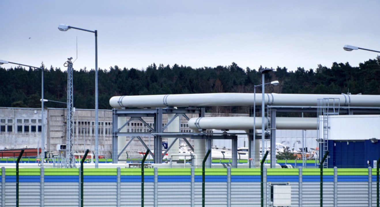 Gazprom lässt gas aus intakter nord-stream-2-pipeline strömen