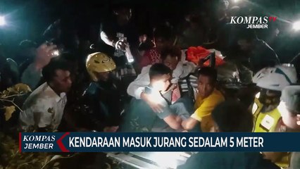 Truk Seruduk 3 Kendaraan Hingga Masuk Jurang, 2 Orang Tewas