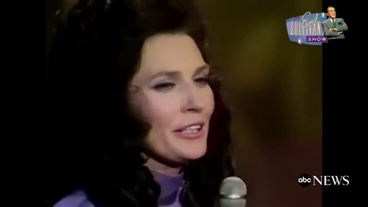 Loretta Lynn, country music icon, dies at 90
