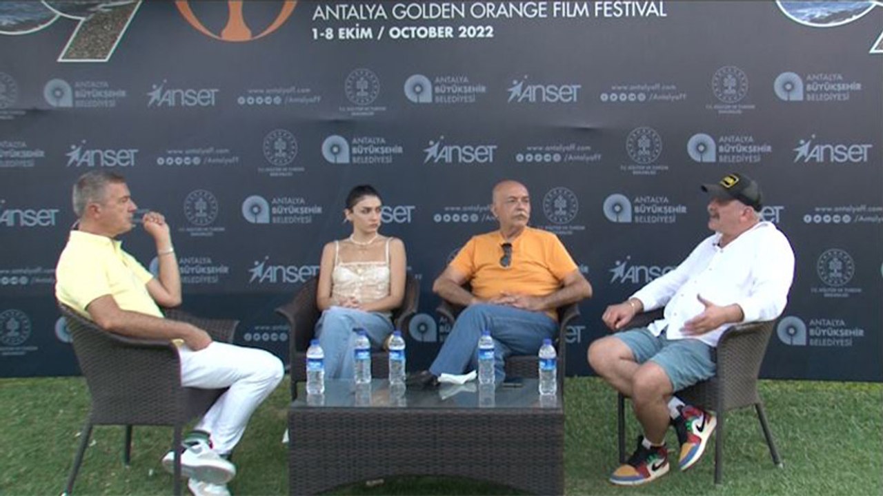 T24 Altın Portakal'da | 'Bomboş' filminin yönetmeni Onur Ünlü: Ben oyuncuya küsmem çünkü oyuncu sinemada her şeydir