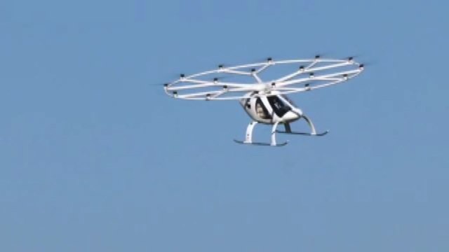 Primo volo di prova per l'aerotaxi elettrico tra Fiumicino e Roma