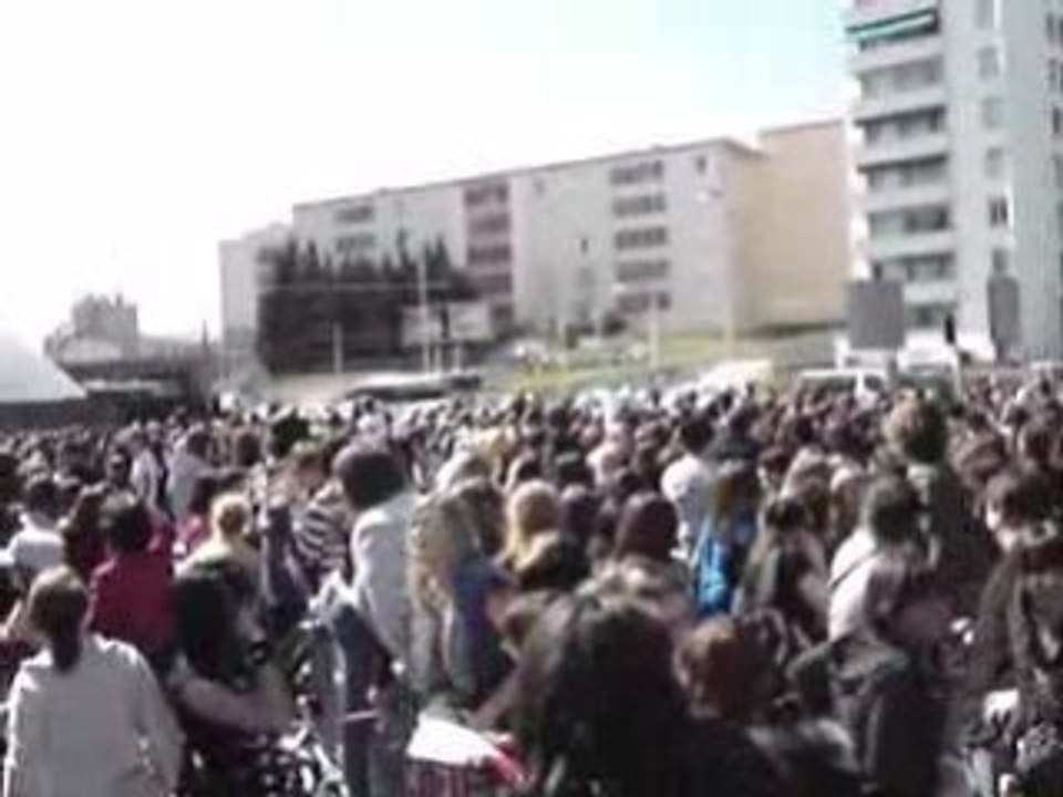 tokio hotel arrive en bus