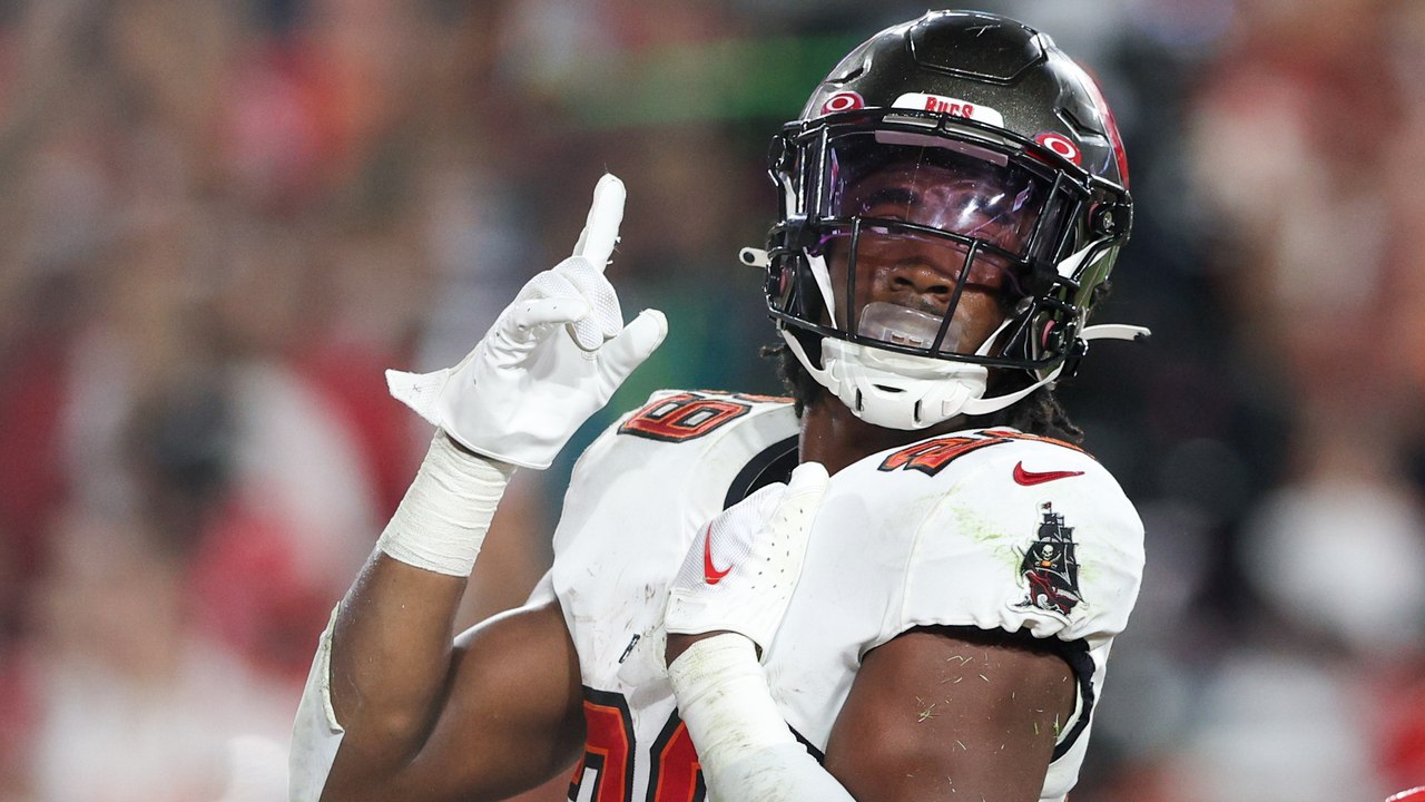 Fantasy Start Or Sit: Rachaad White