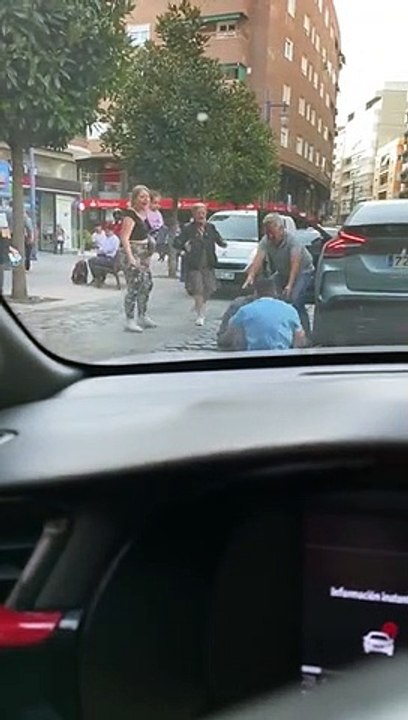 Pelea en Talavera por cruzar un paso de cebra