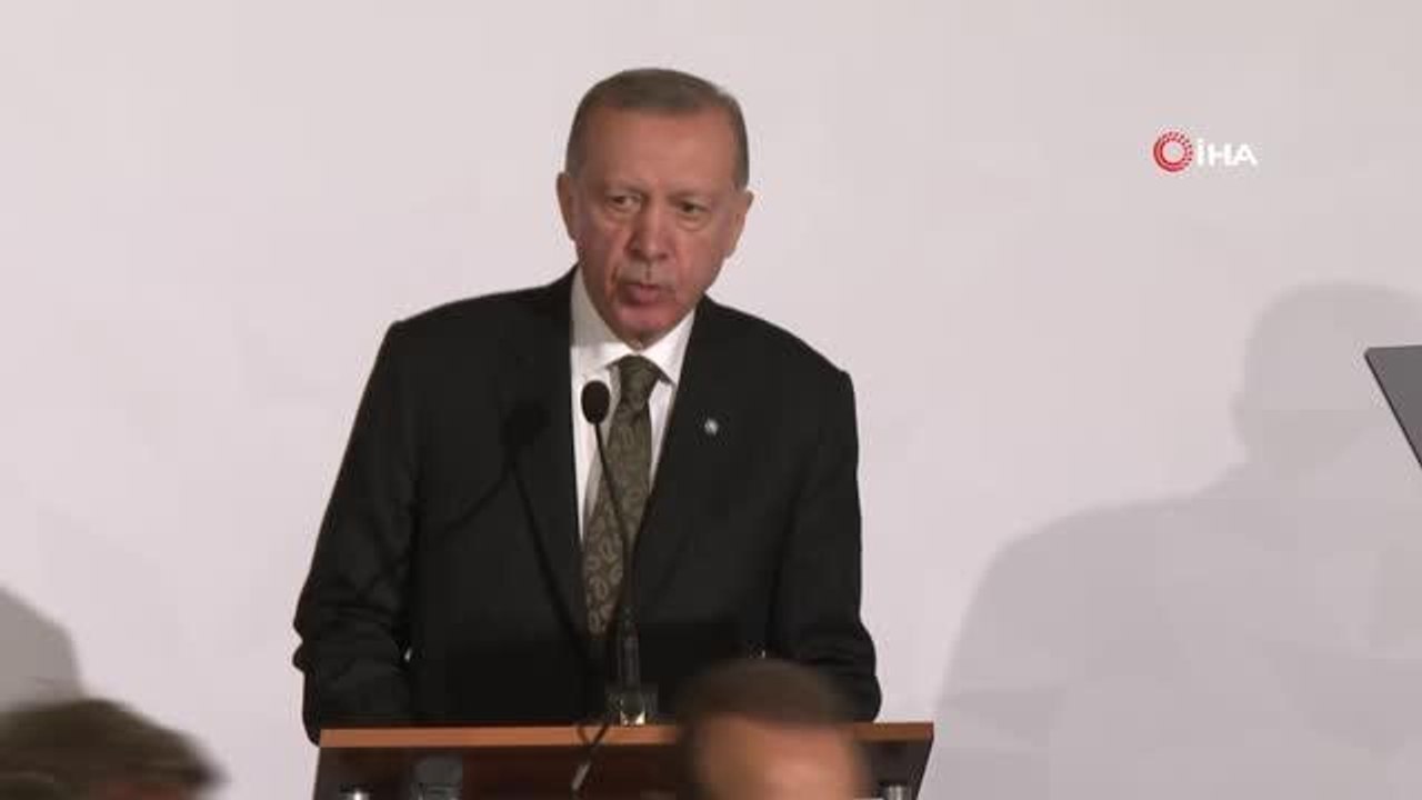 Cumhurbaşkanı Recep Tayyip Erdoğan, "Yaşanan gelişmeler, Türkiye'nin Avrupa için anahtar ülke olduğu gerçeğini gözler önüne seriyor" dedi.