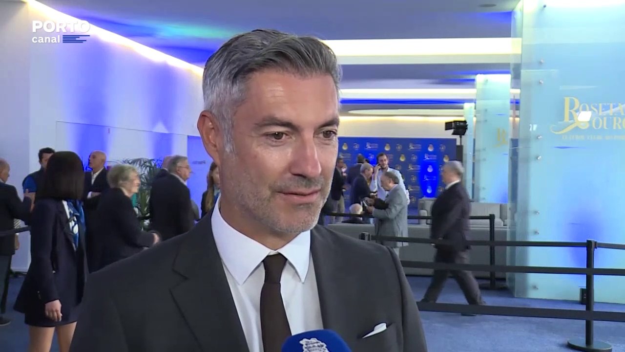 "Uma grande demonstração de amor a um clube". FC Porto entrega Rosetas de Ouro aos sócios com mais de 50 anos de filiação