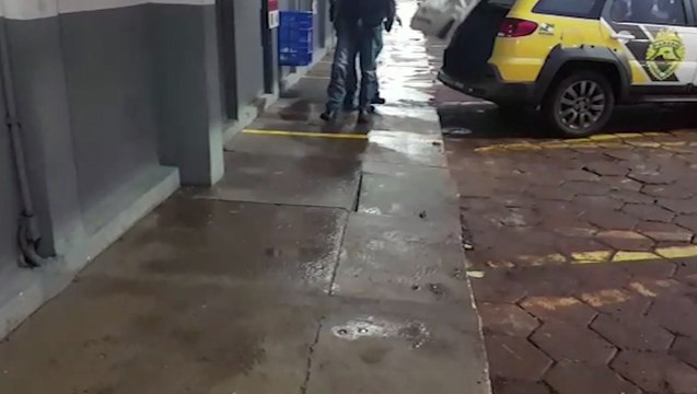 Polícia Militar detém indivíduo suspeito por agredir esposa e ameaçar com faca em Cascavel