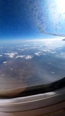 Vidéo Depuis le Hublot d'un Avion 2022 (2)