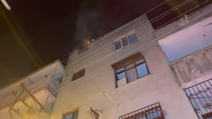 Son dakika haberi | Binanın merdivenlerini ateşe veren kişi gözaltına alındı